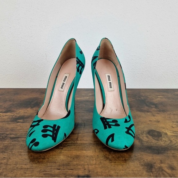 Miu Miu (Prada) pumps 🎶 - Picture 3 of 3